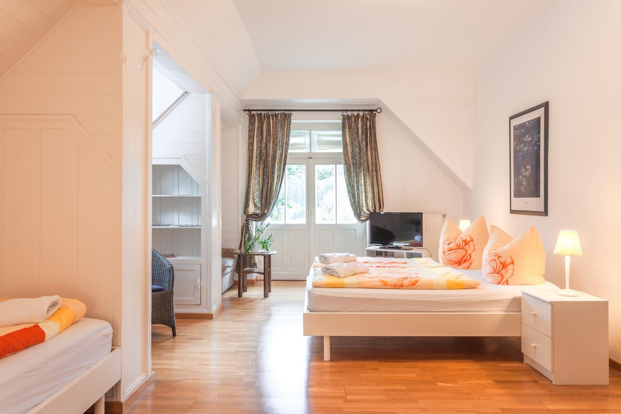 Gaestehaus Villa Rose Durrrohrsdorf Exteriér fotografie