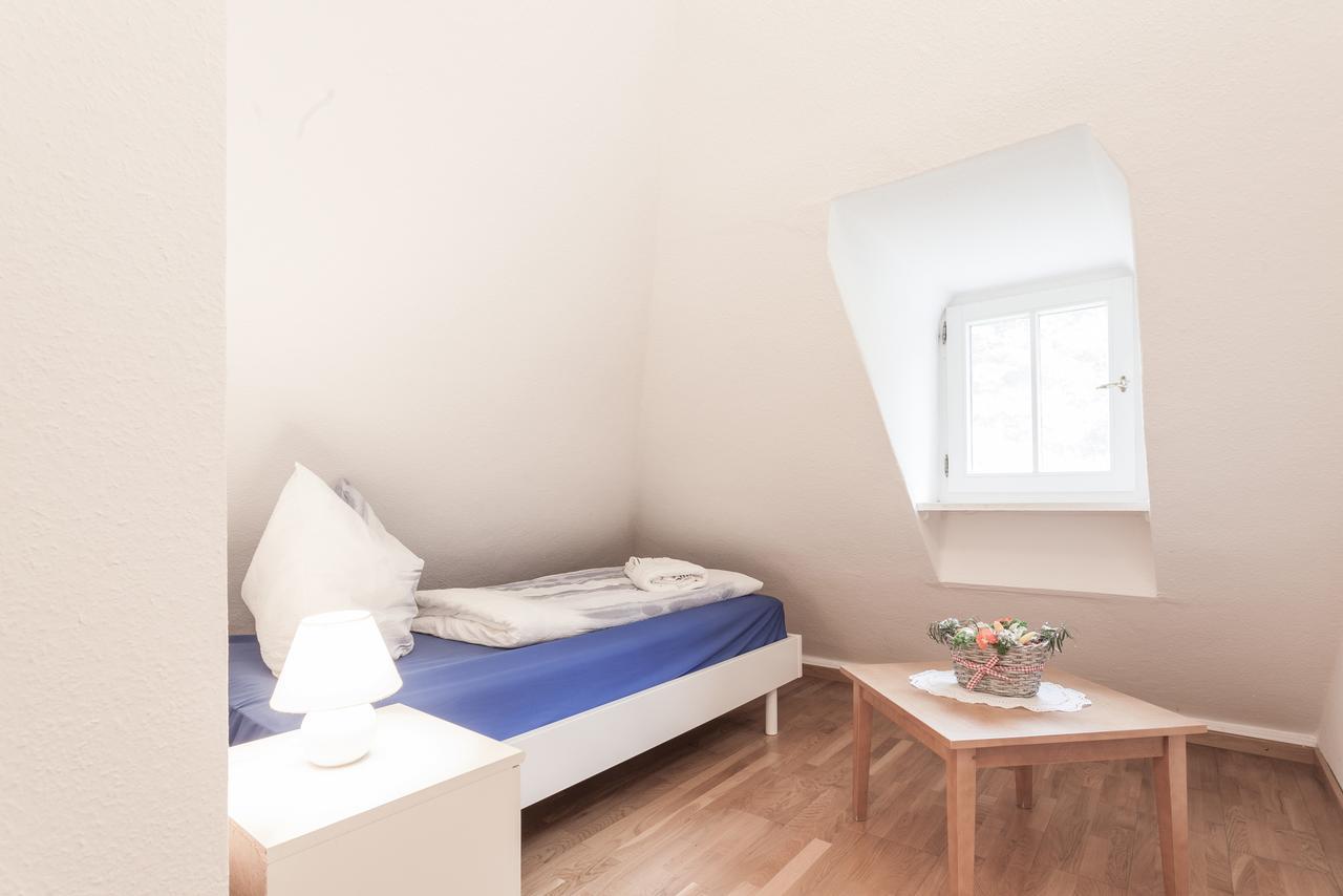 Gaestehaus Villa Rose Durrrohrsdorf Pokoj fotografie