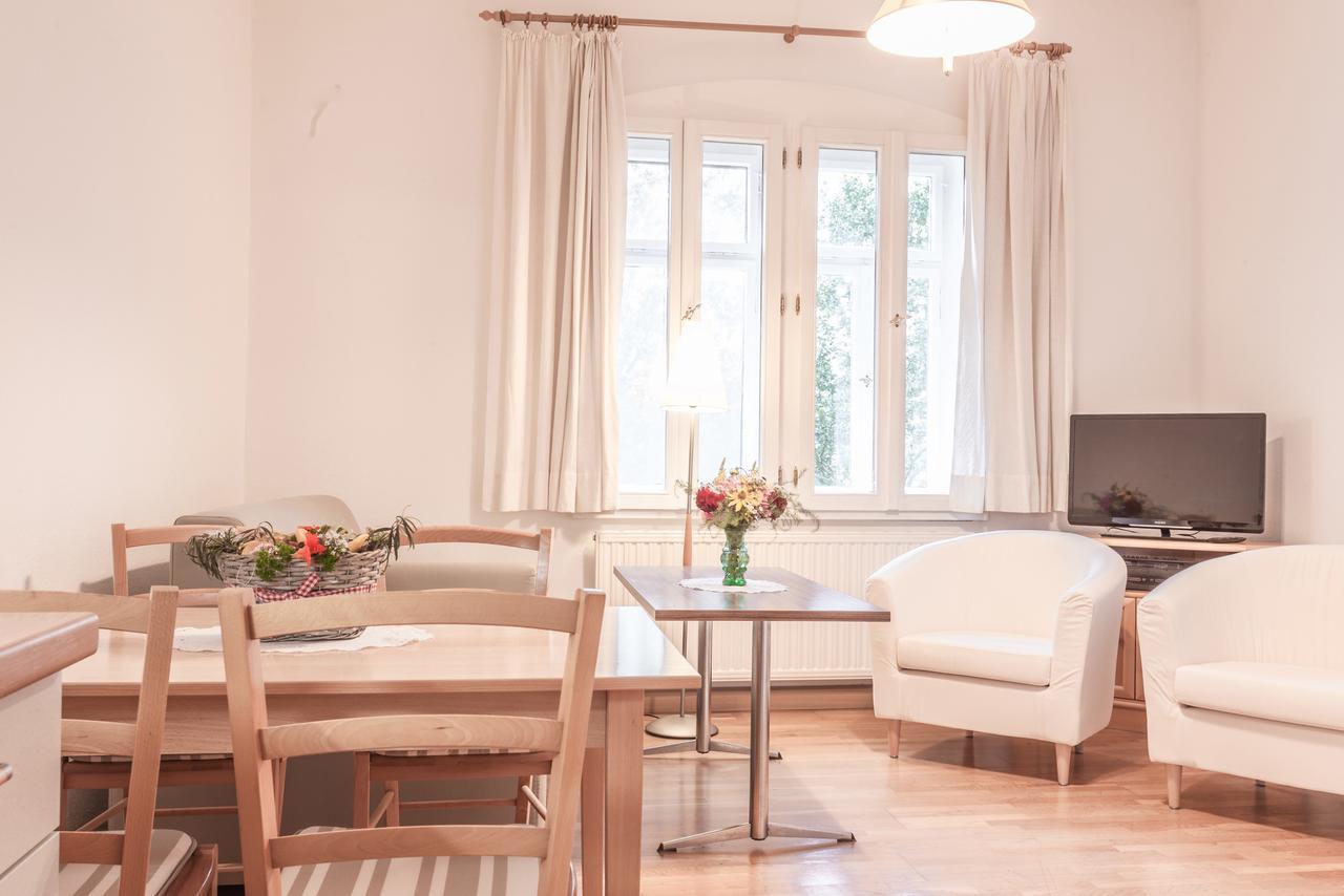Gaestehaus Villa Rose Durrrohrsdorf Pokoj fotografie